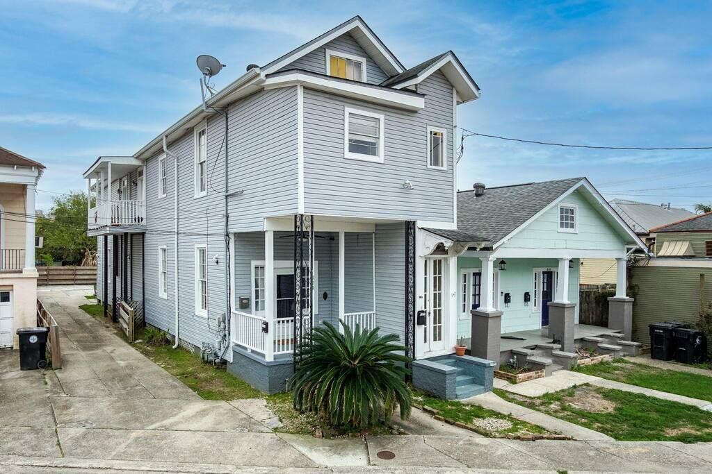 Photo of Others in Mid-City