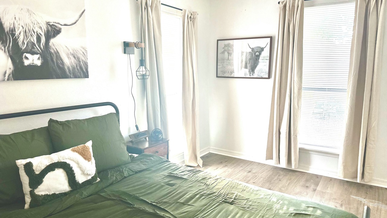 Photo of Bedroom in Pascagoula