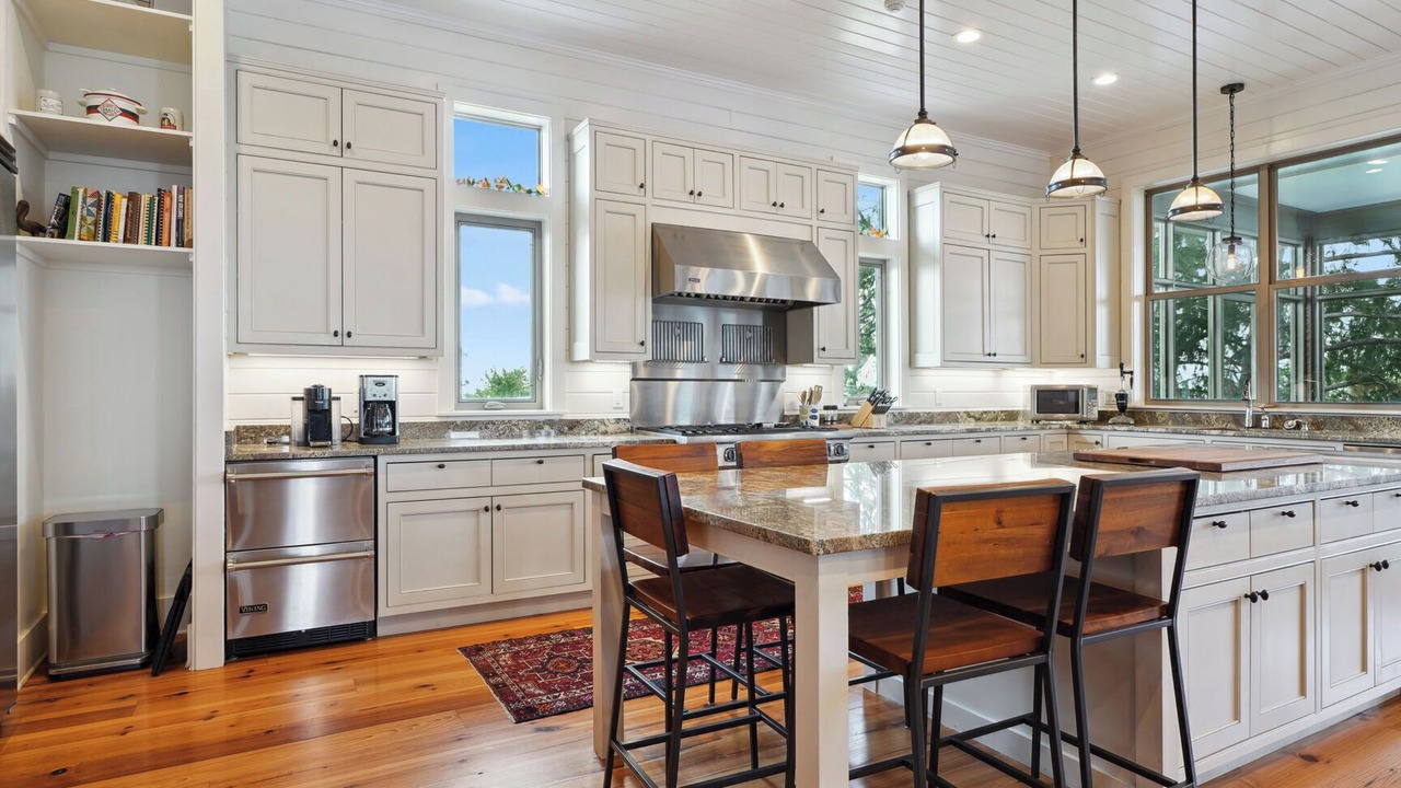 Photo of Kitchen in Barataria
