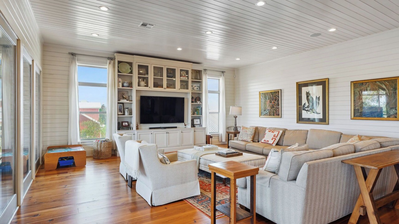 Photo of Livingroom in Barataria