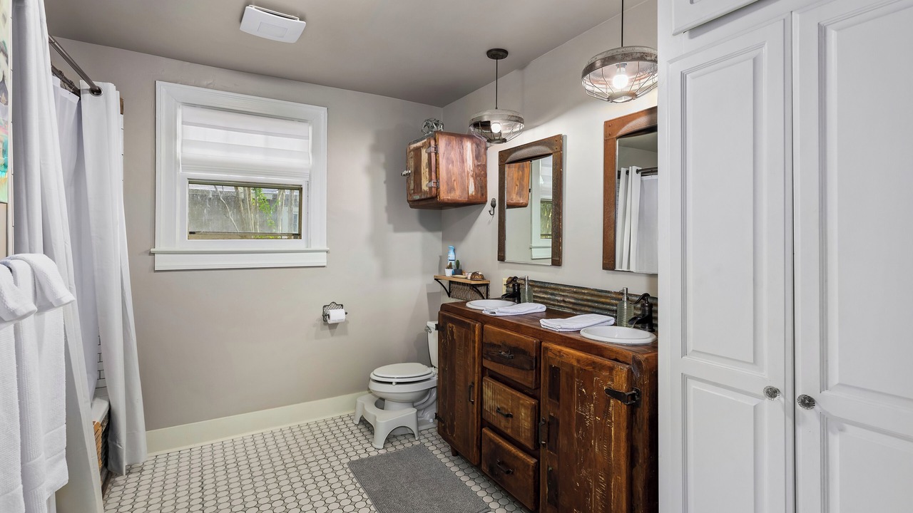 Photo of Bathroom in Mid City South