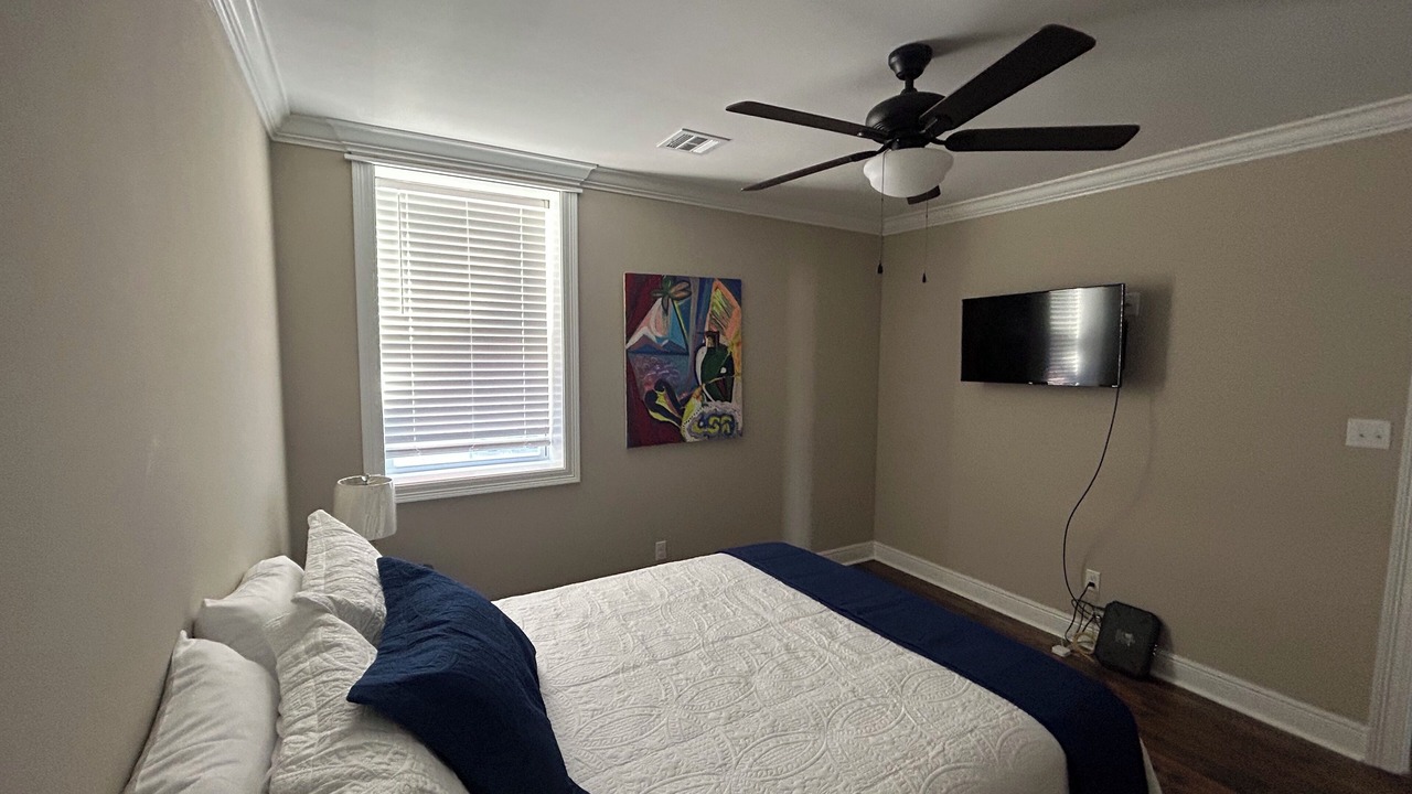 Photo of Bedroom in Crowley