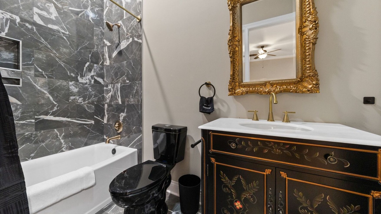 Photo of Bathroom in Crowley