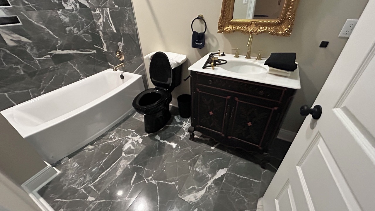 Photo of Bathroom in Crowley