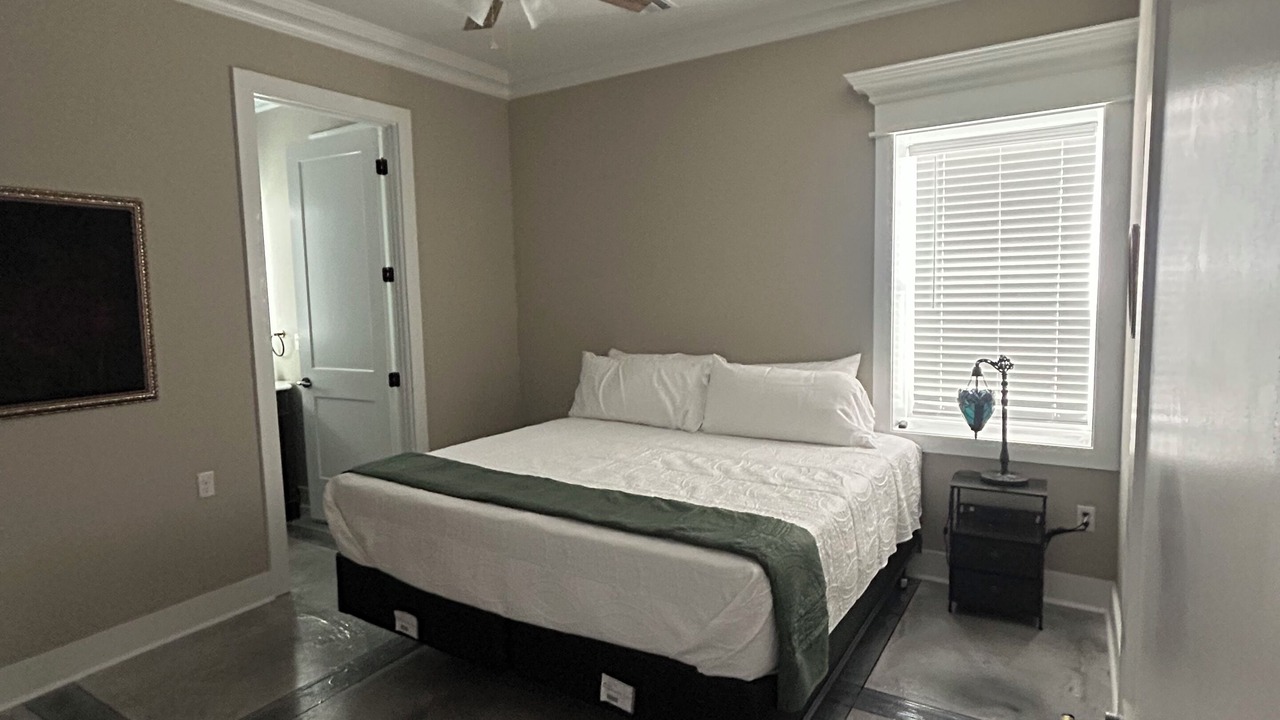 Photo of Bedroom in Crowley