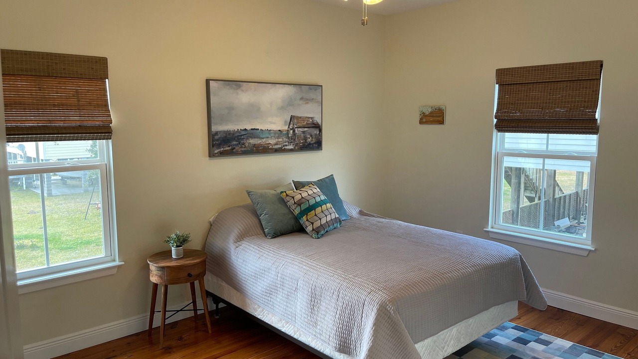 Photo of Bedroom in Henderson Point