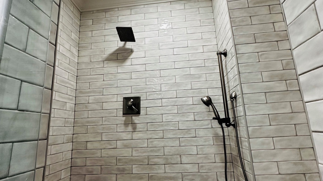 Photo of Bathroom in Highlands - Perkins