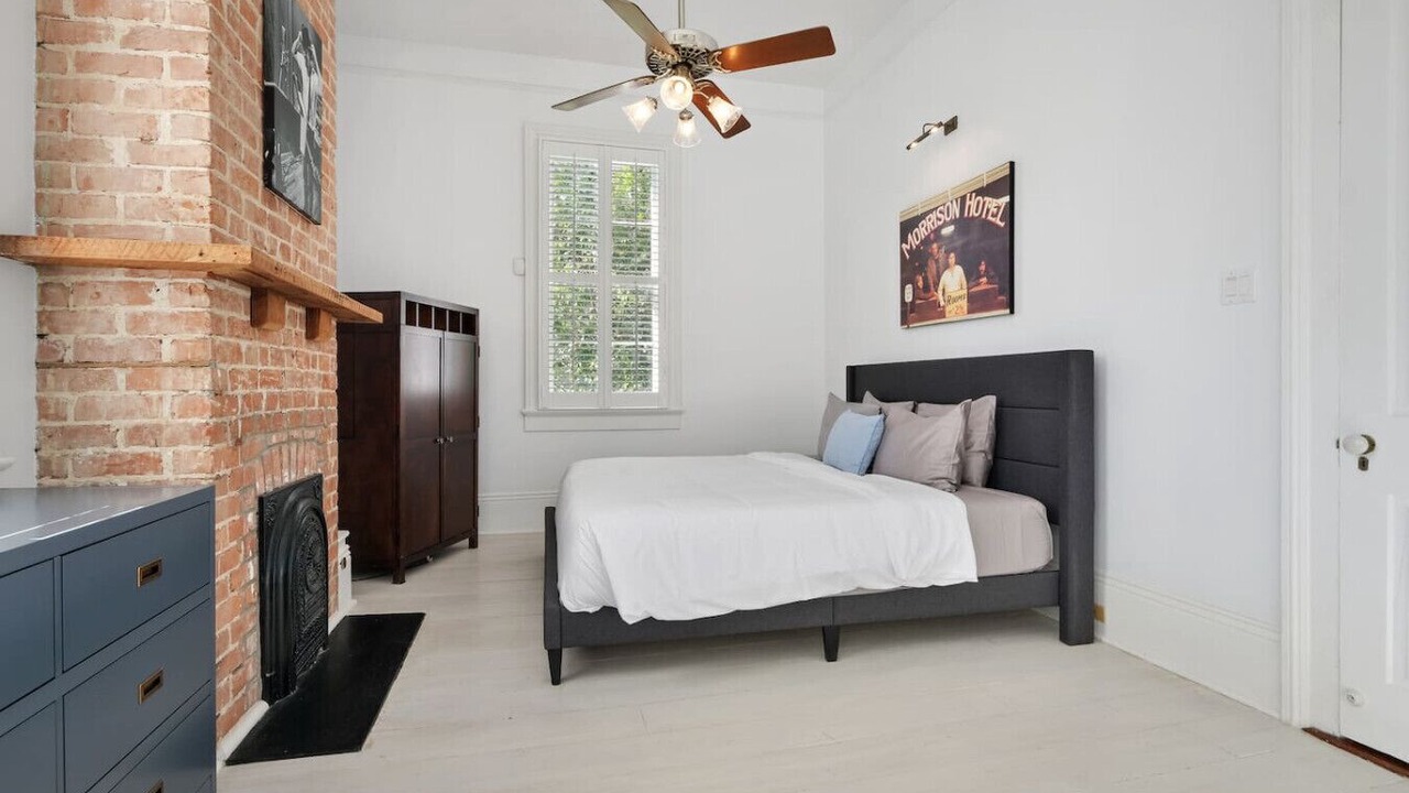 Photo of Bedroom in Central Carrollton Association