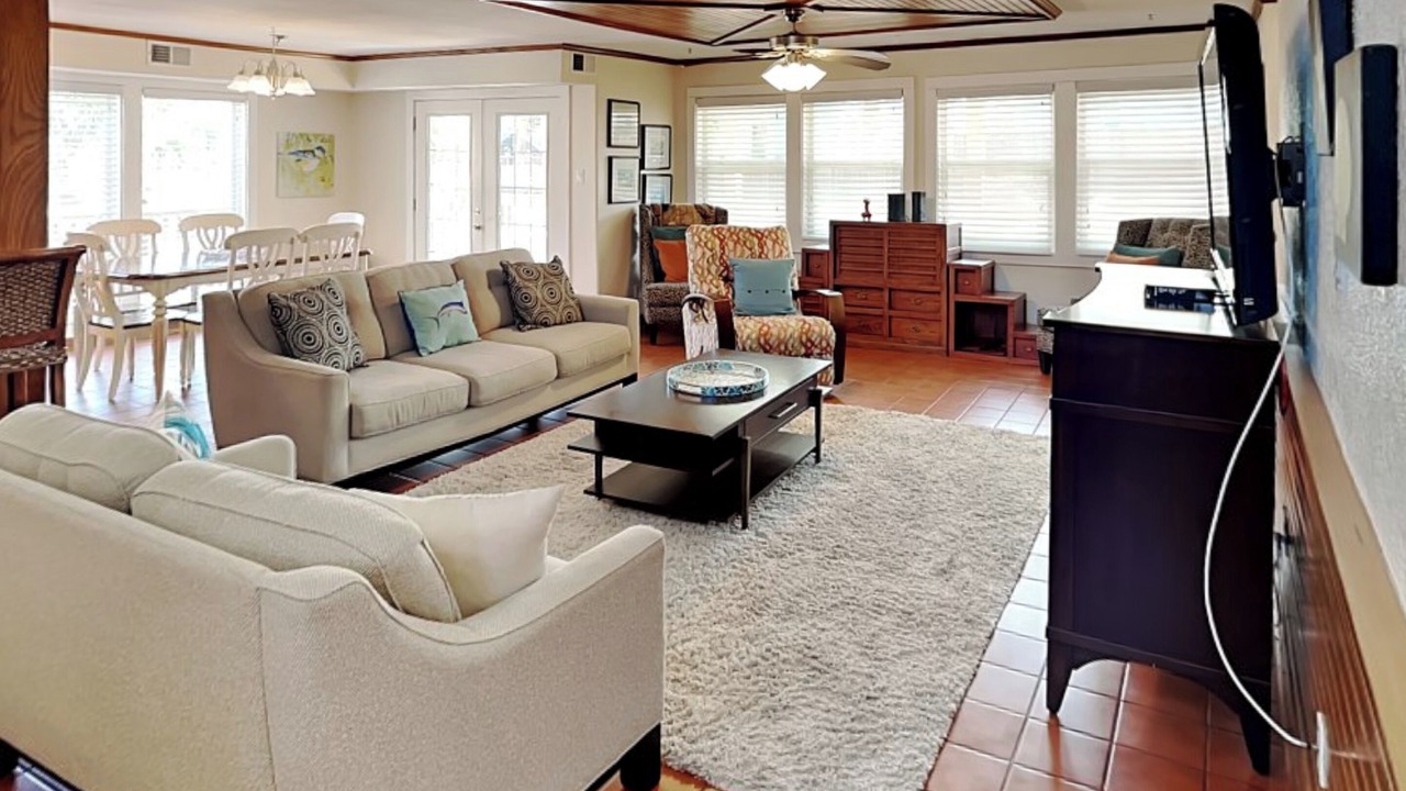 Photo of Livingroom in Leeward Sands