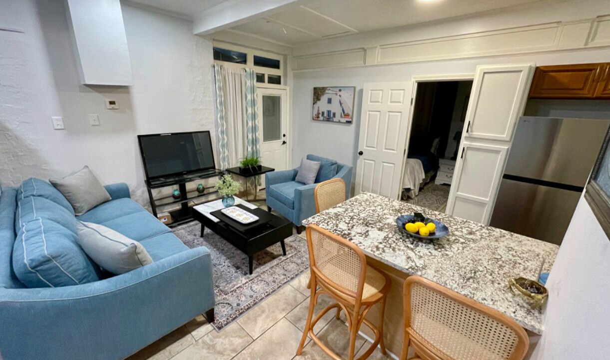Photo of Livingroom in Behrman