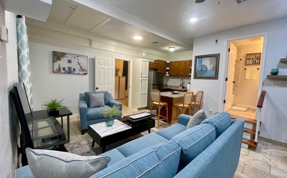 Photo of Livingroom in Behrman
