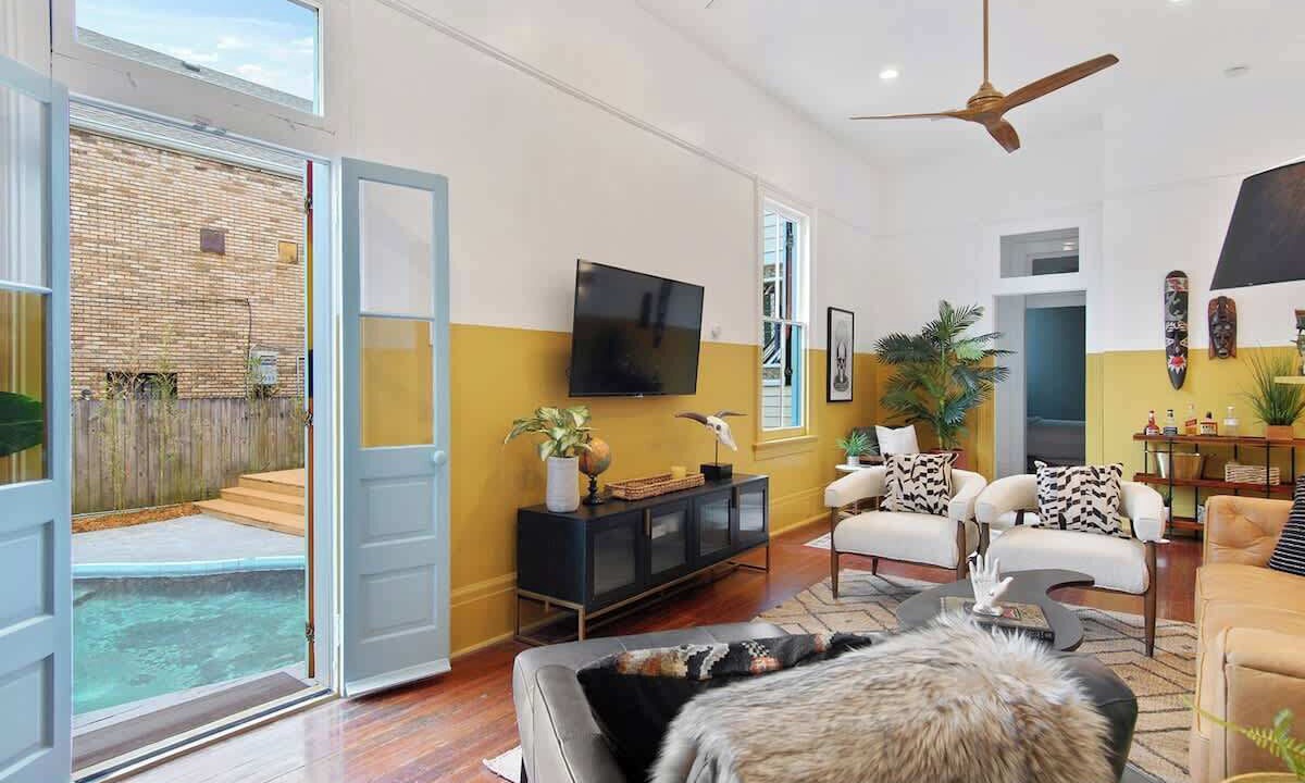 Photo of Livingroom in Uptown Historic District