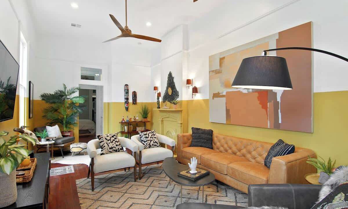 Photo of Livingroom in Uptown Historic District