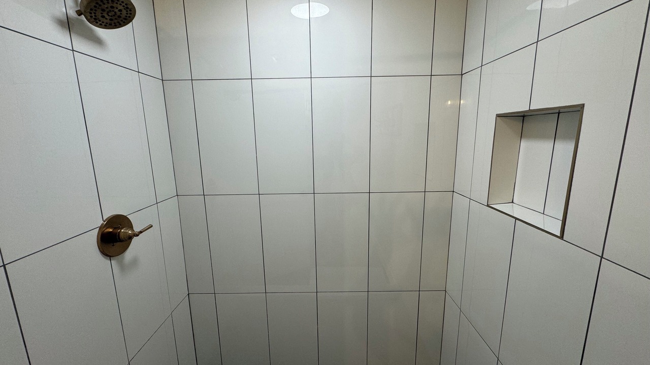 Photo of Bathroom in Alvin