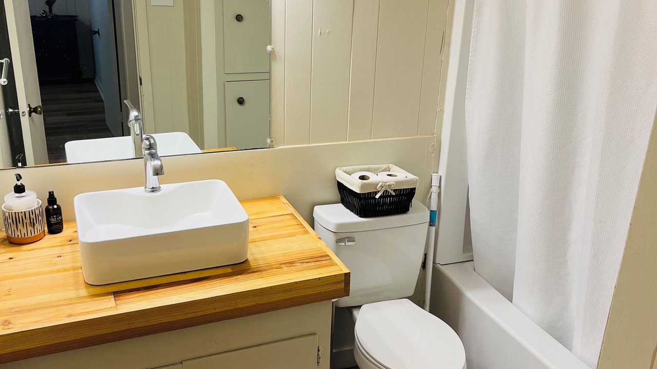 Photo of Bathroom in St. Francisville