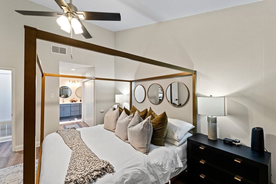 Photo of Bedroom in Lewisville