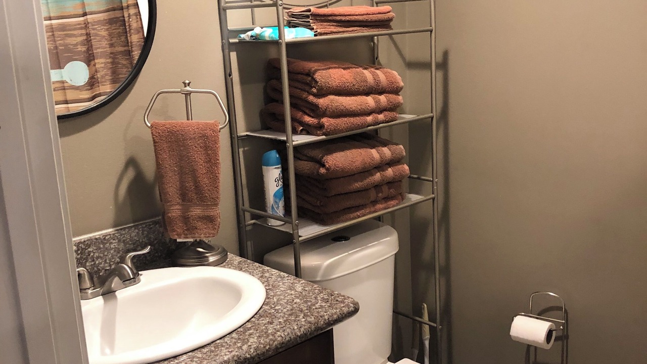 Photo of Bathroom in Boothville-Venice