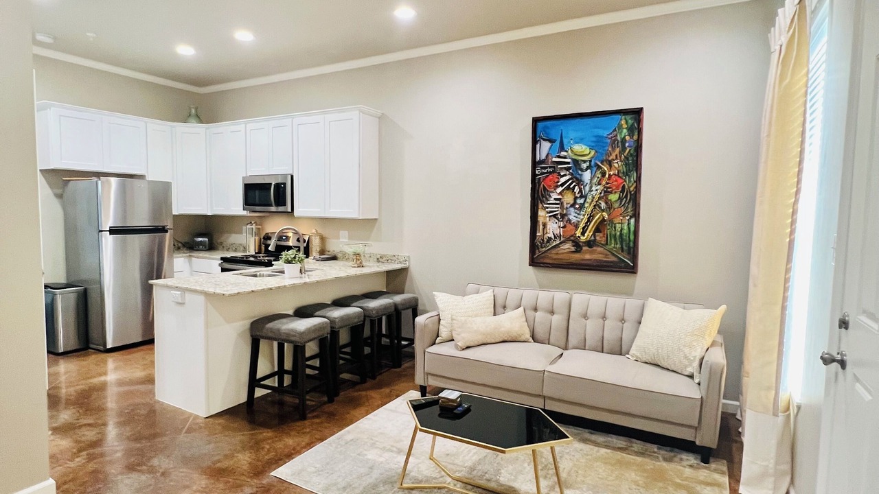 Photo of Livingroom in Downtown