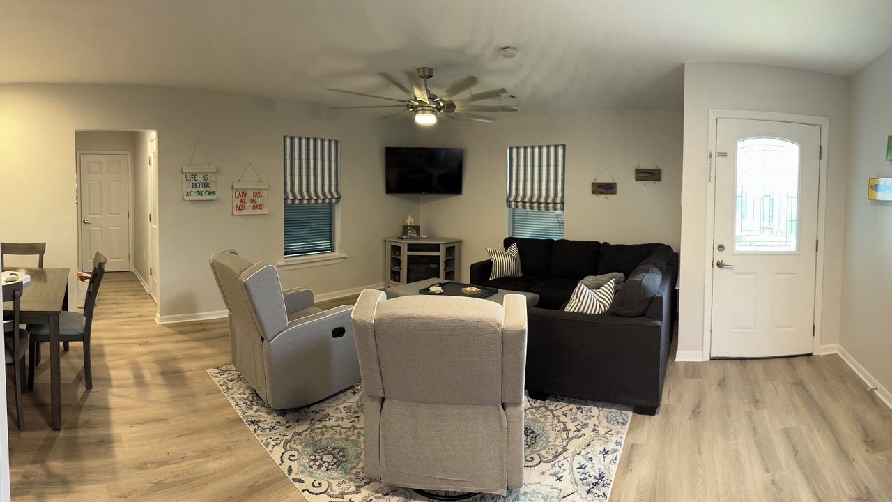 Photo of Livingroom in Hopedale