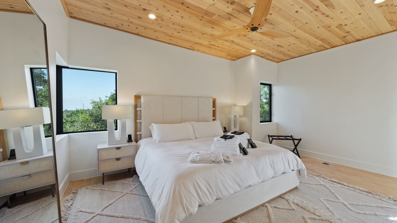 Photo of Bedroom in Barton Heights