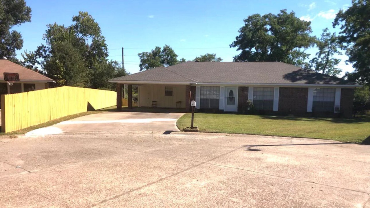 Photo of Others in Monroe