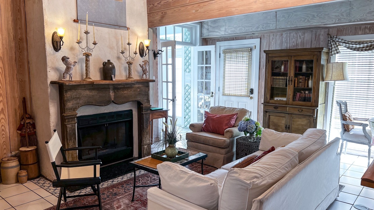 Photo of Livingroom in Monroe