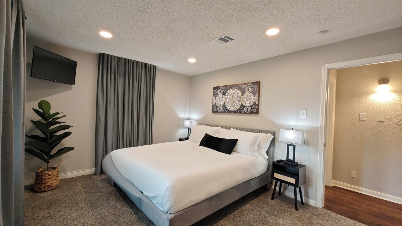 Photo of Bedroom in Foster Place