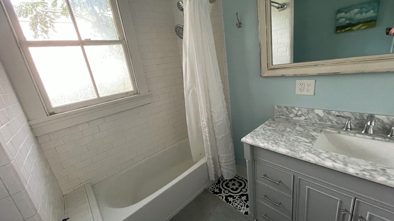 Photo of Bathroom in Audubon