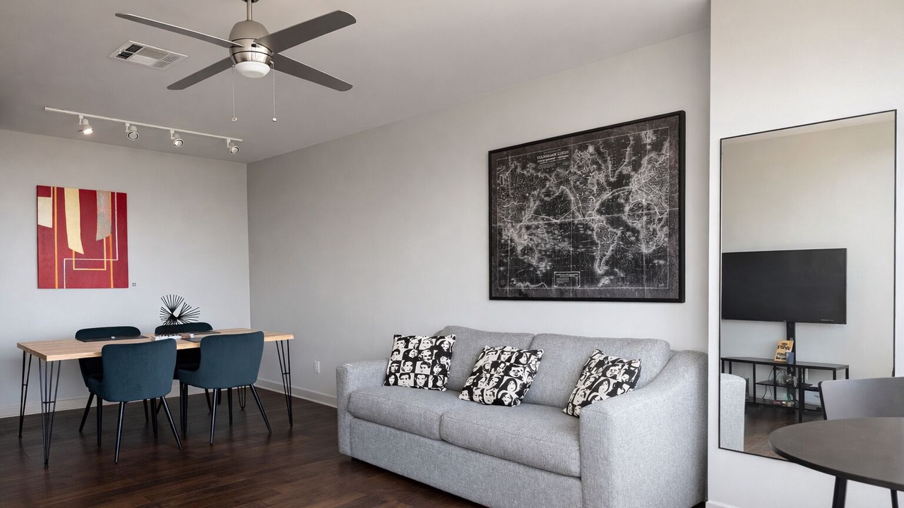 Photo of Livingroom in Downtown Dallas