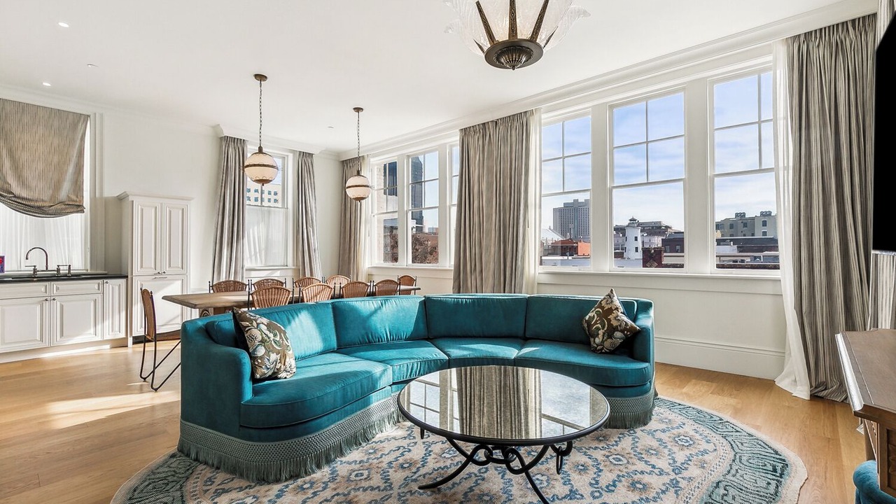 Photo of Livingroom in Central Business District
