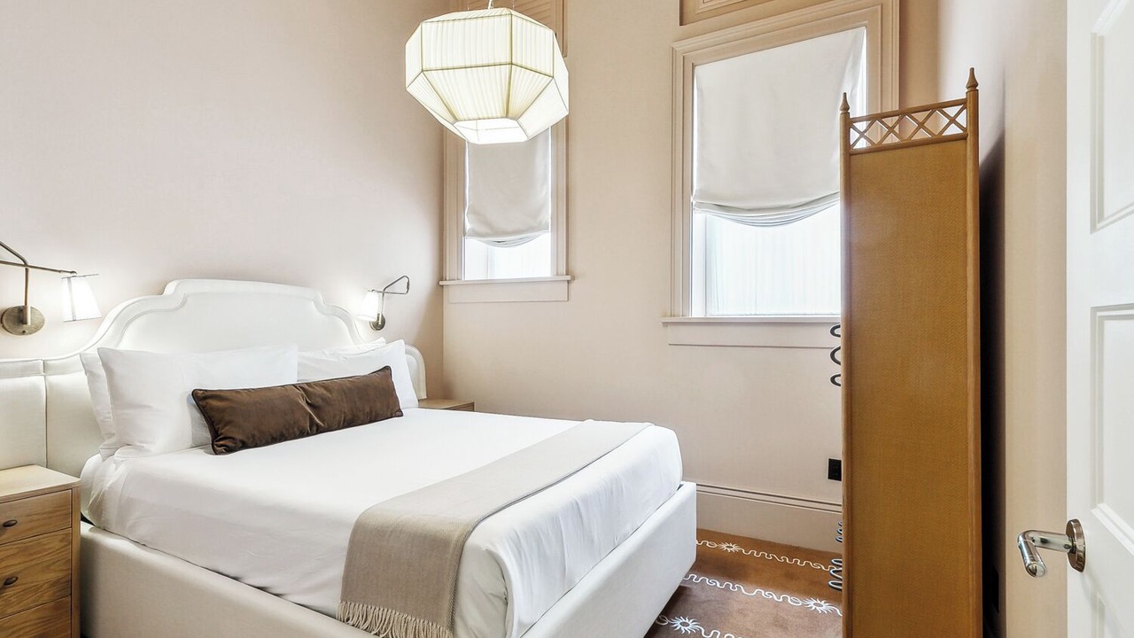 Photo of Bedroom in Central Business District