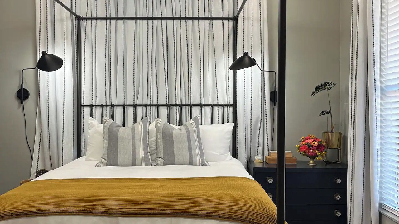 Photo of Bedroom in Freetown - Port Rico