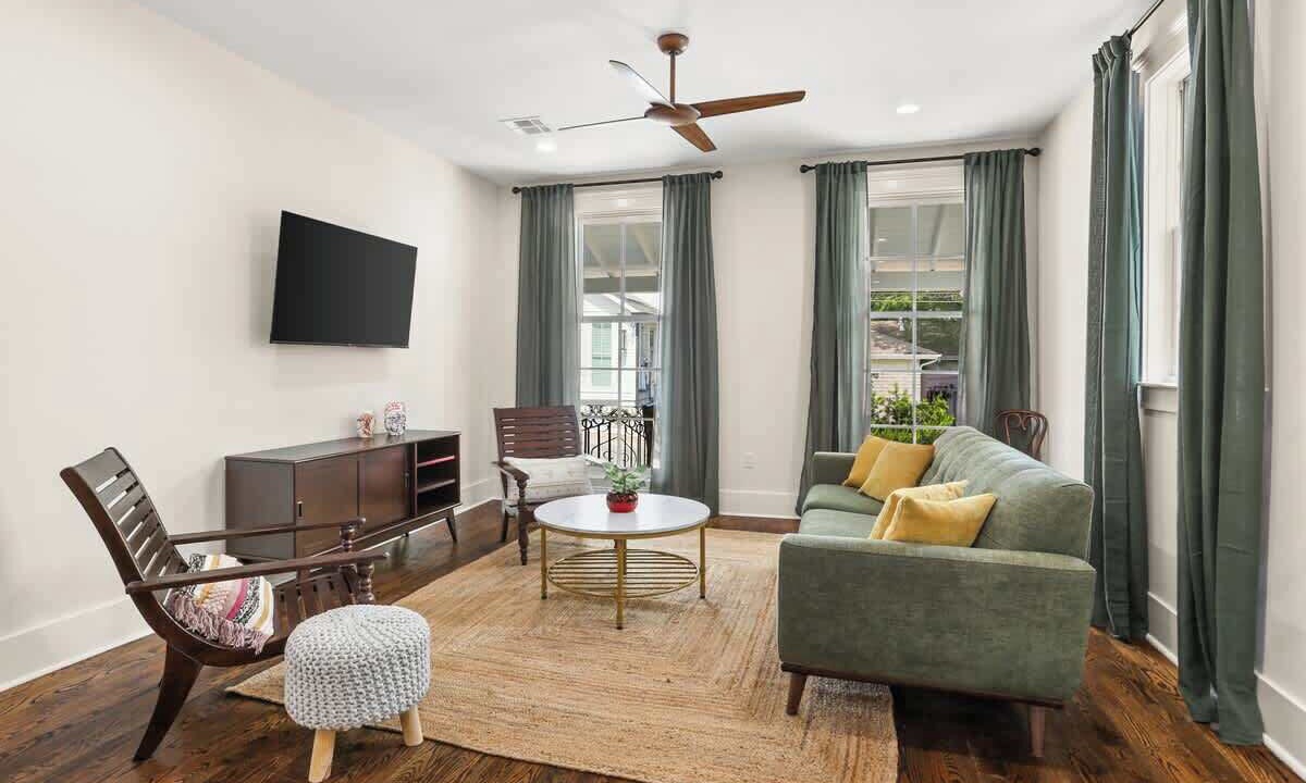 Photo of Bedroom in Uptown Historic District