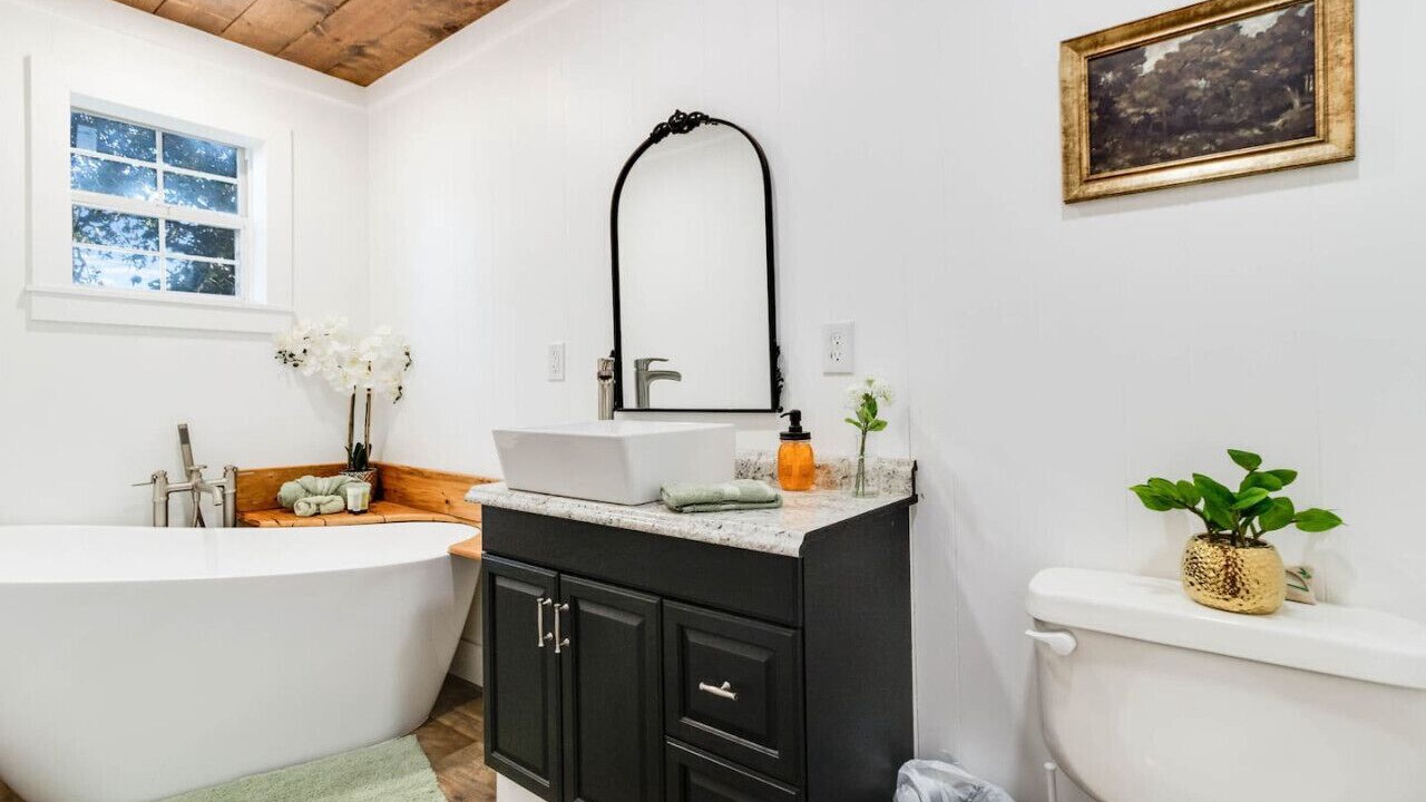 Photo of Bathroom in Milton
