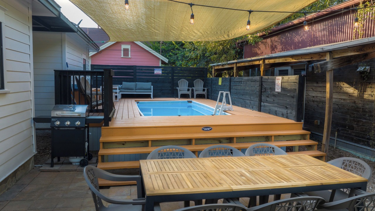 Photo of Outdoor in East Cesar Chavez