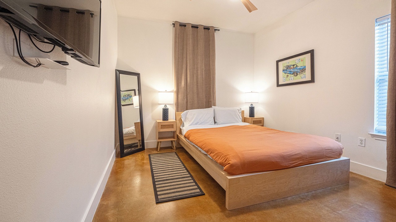 Photo of Bedroom in East Cesar Chavez