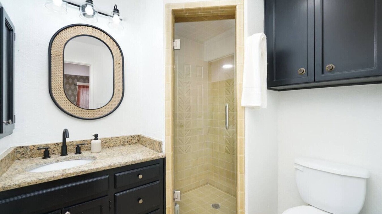 Photo of Bathroom in Whispering Oaks