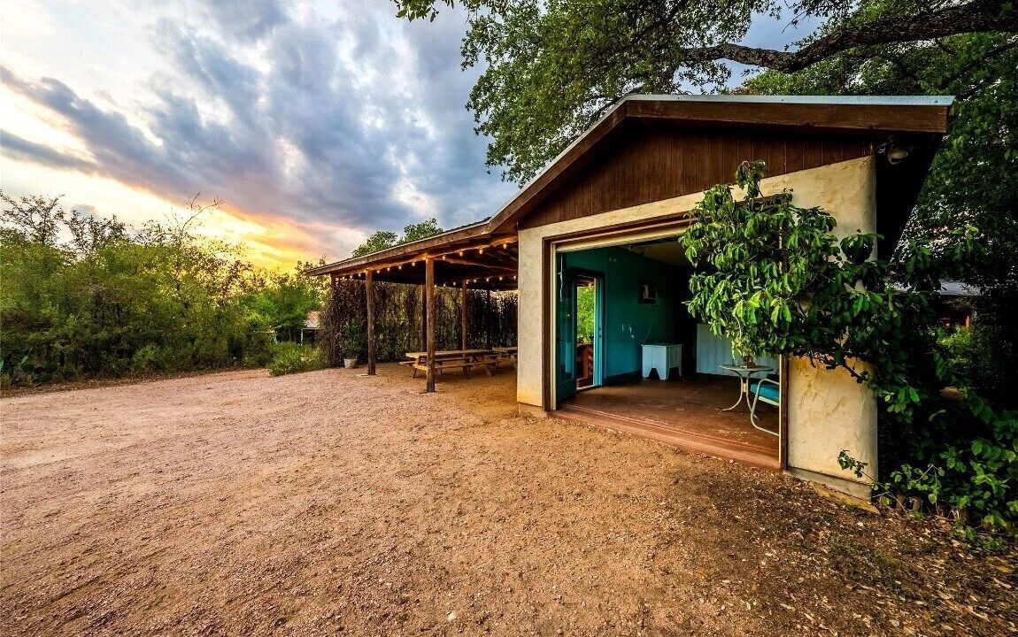 Photo of Patio Balcony in La Hacienda Estates