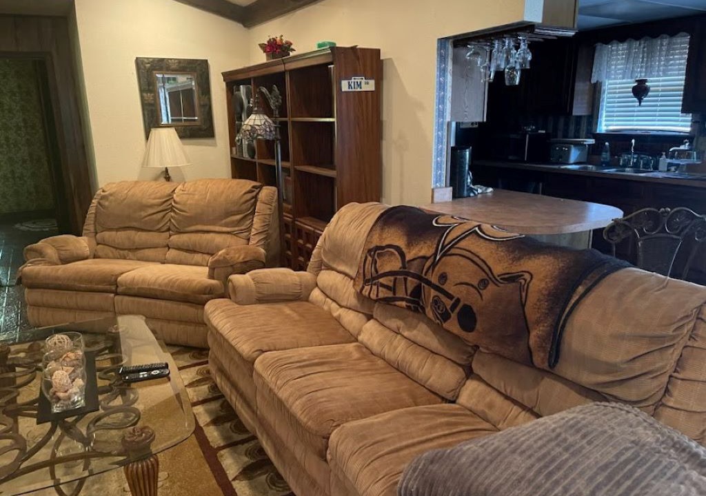 Photo of Livingroom in Old Aurora
