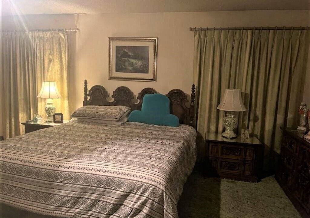 Photo of Bedroom in Old Aurora