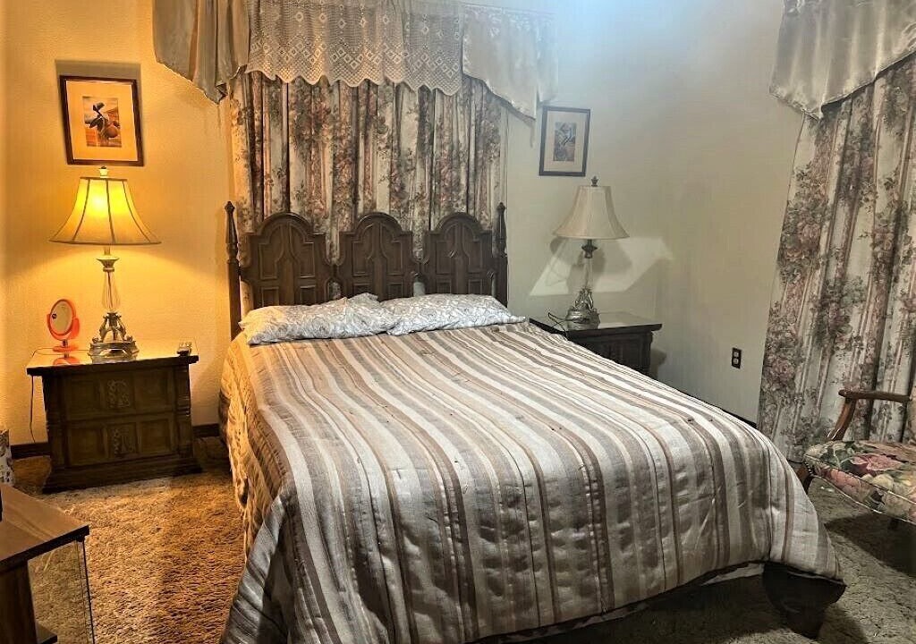 Photo of Bedroom in Old Aurora