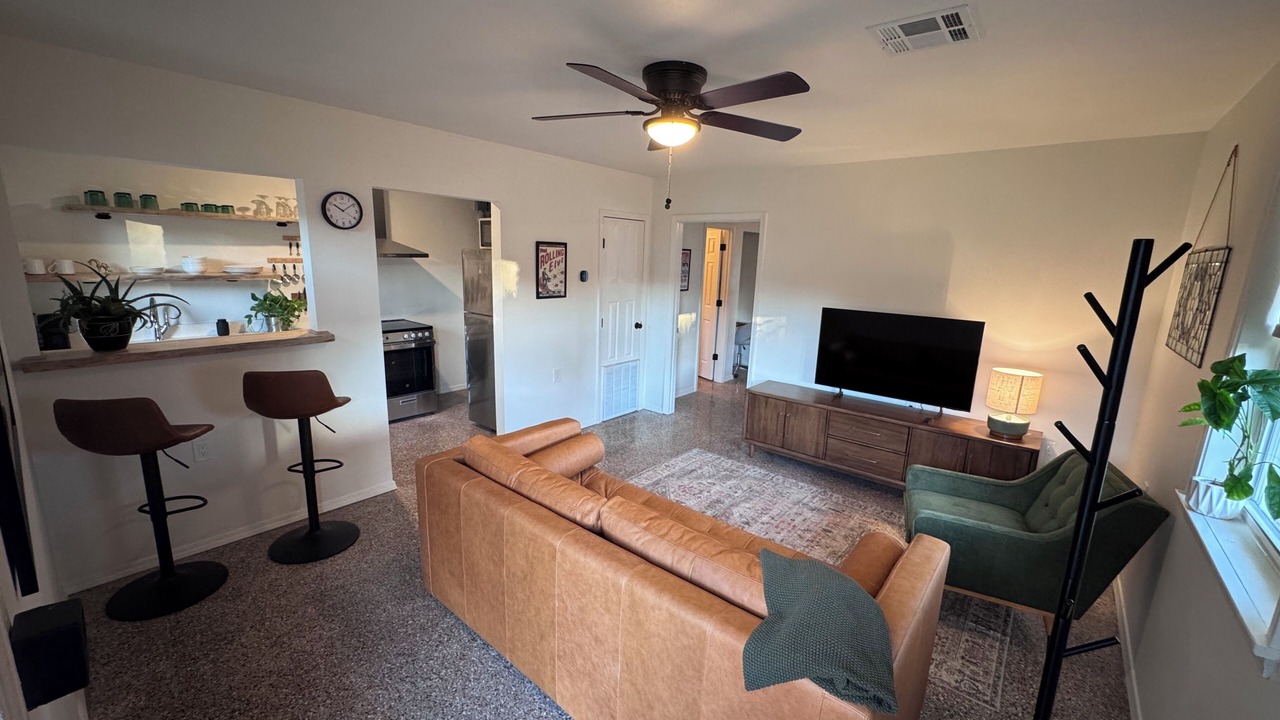 Photo of Livingroom in Marlyville - Fontainebleau