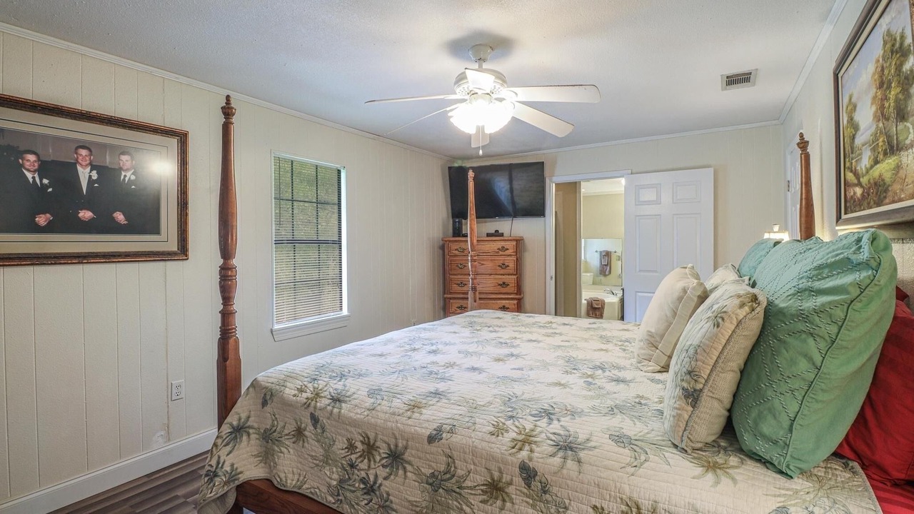 Photo of Bedroom in Moss Point