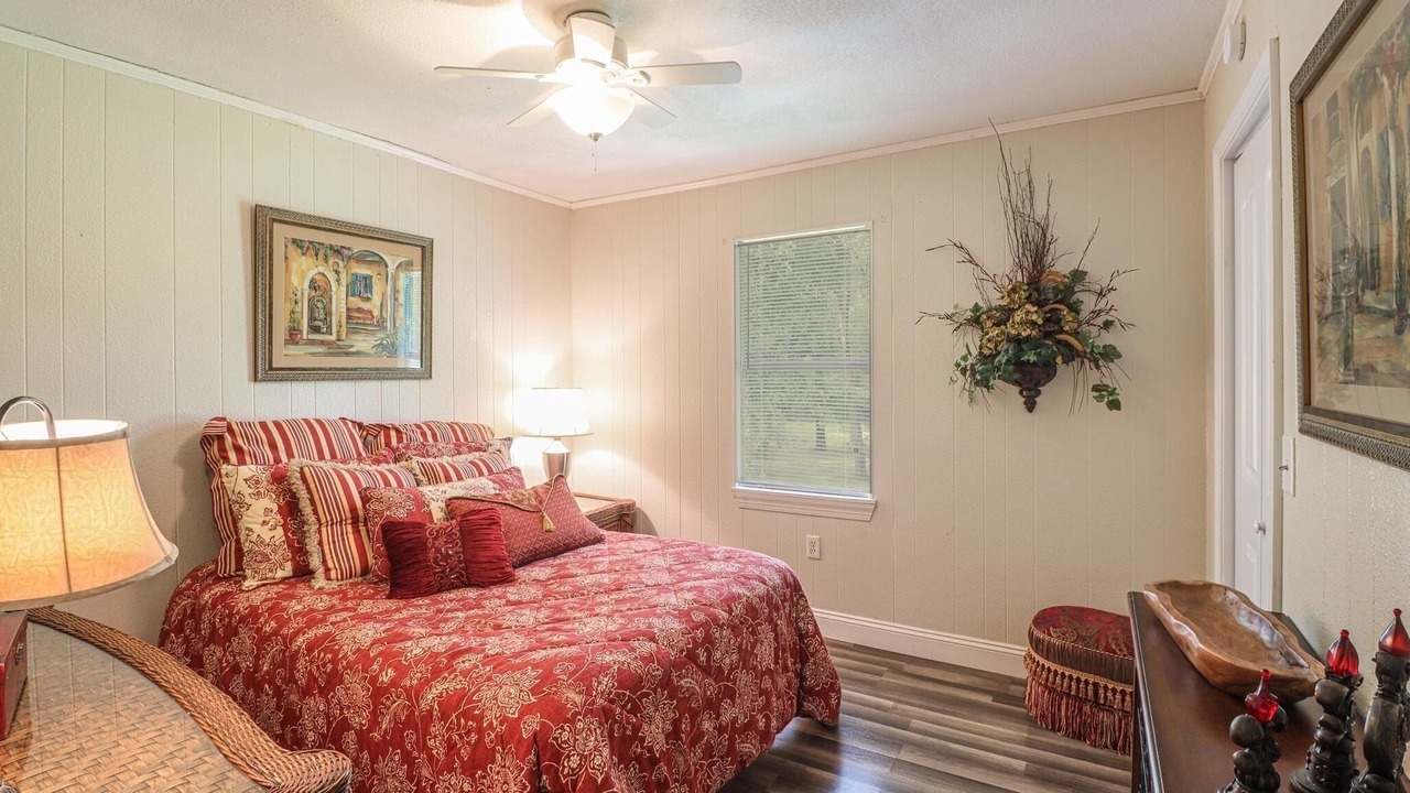 Photo of Bedroom in Moss Point