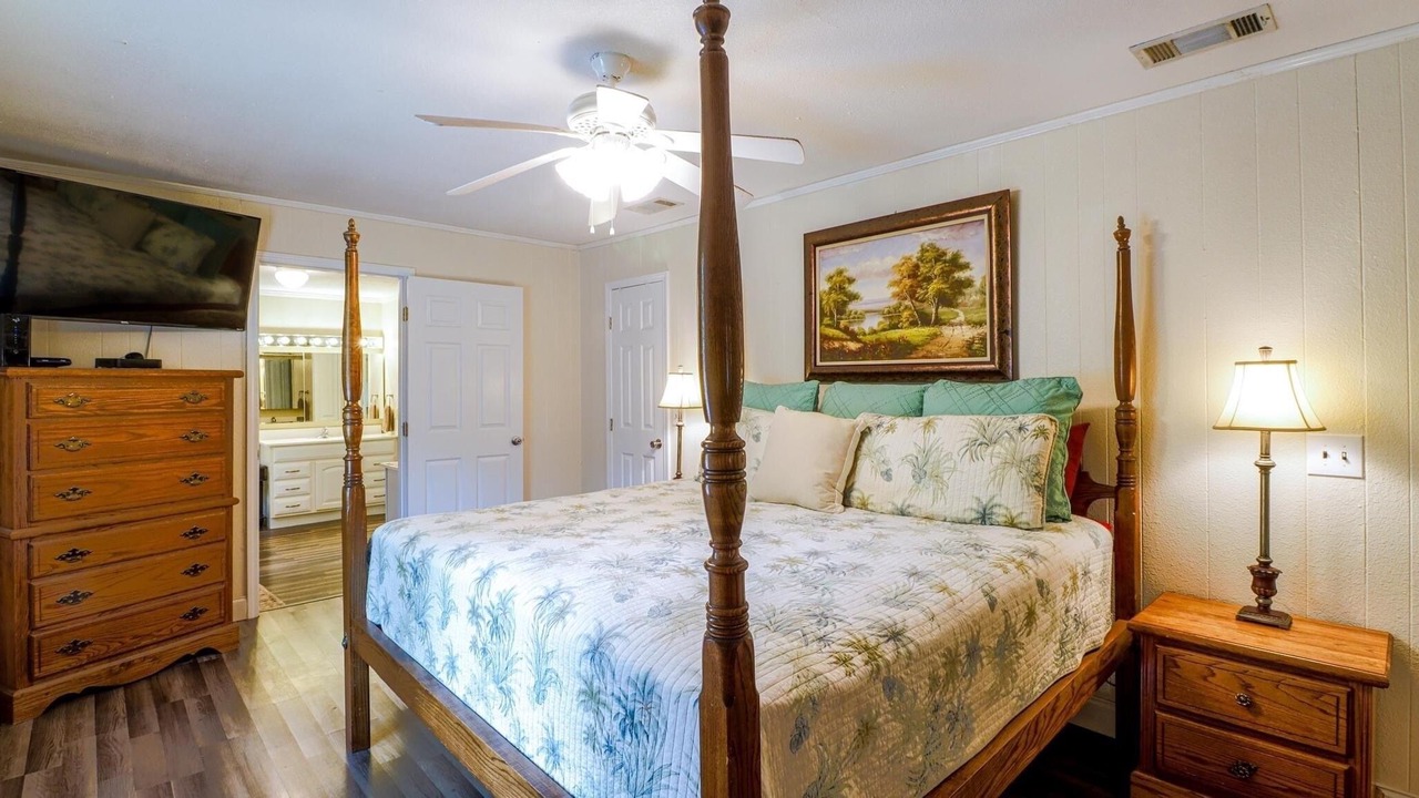 Photo of Bedroom in Moss Point