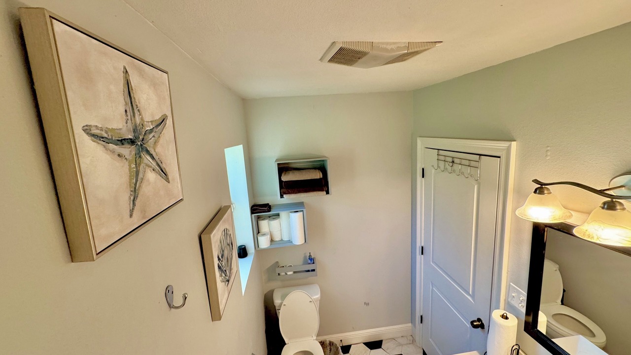 Photo of Bathroom in Gonzales