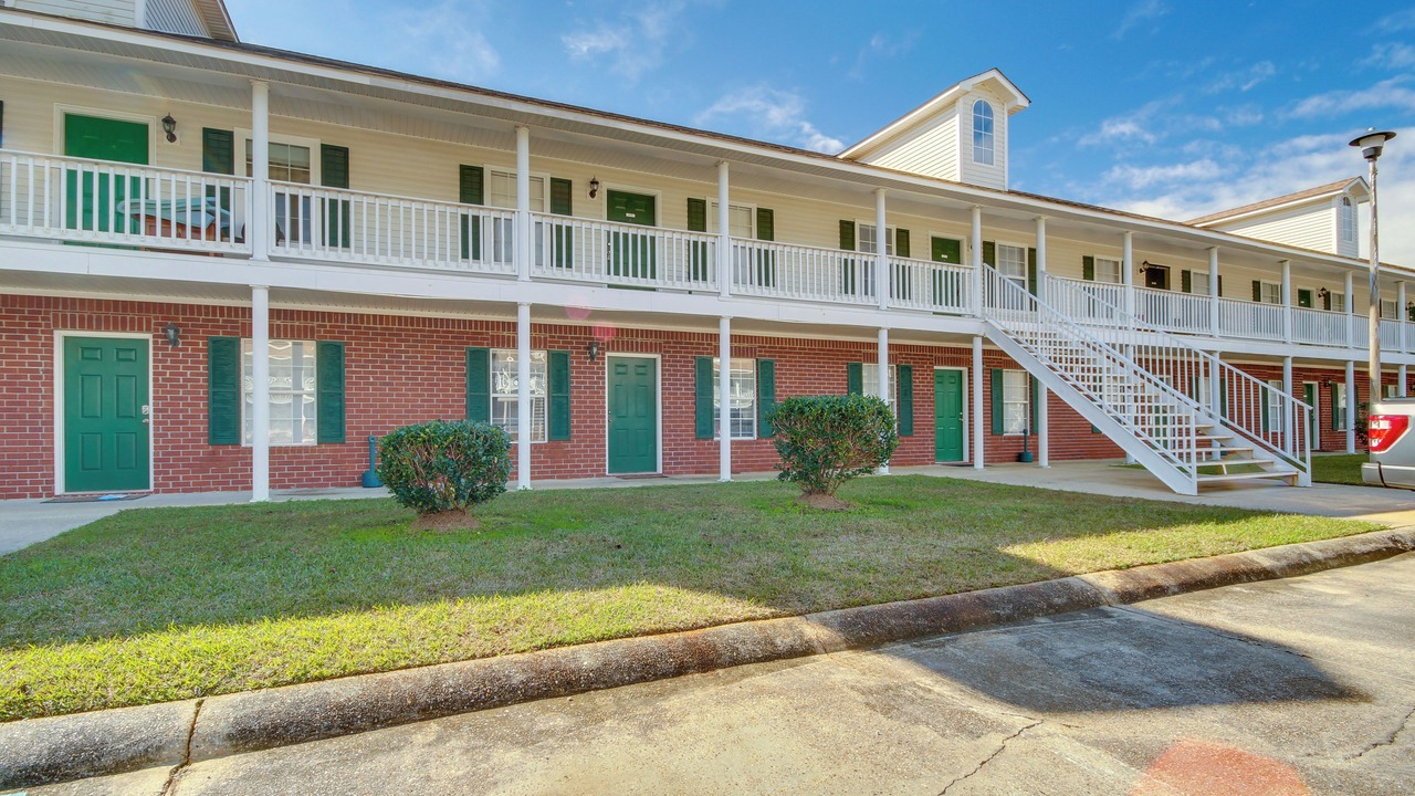 Photo of Others in Gautier