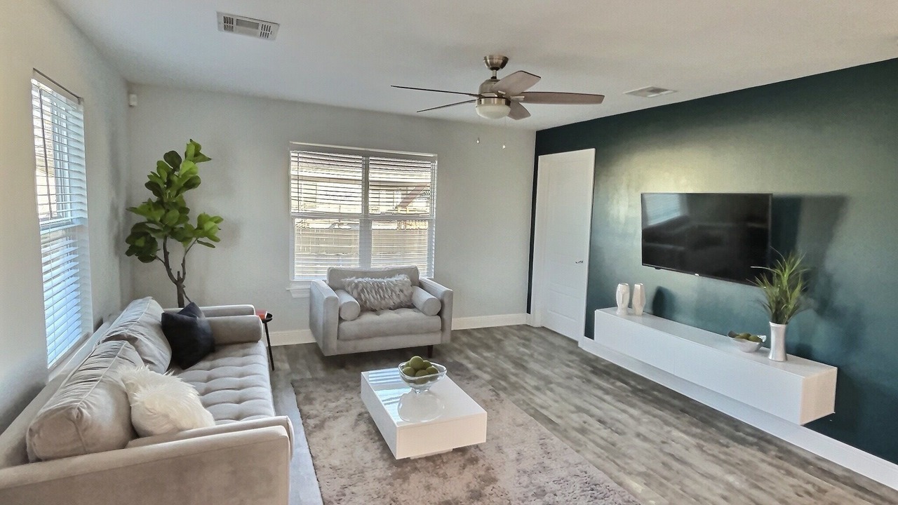 Photo of Livingroom in Gentilly Woods