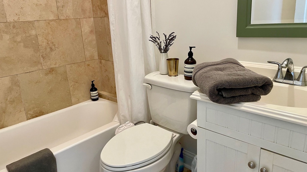 Photo of Bathroom in Audubon