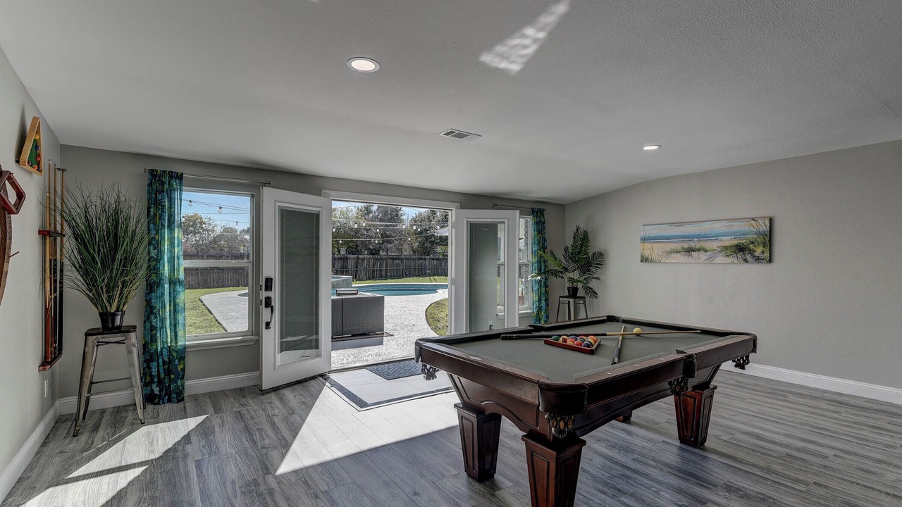 Photo of Bedroom in Clear Lake